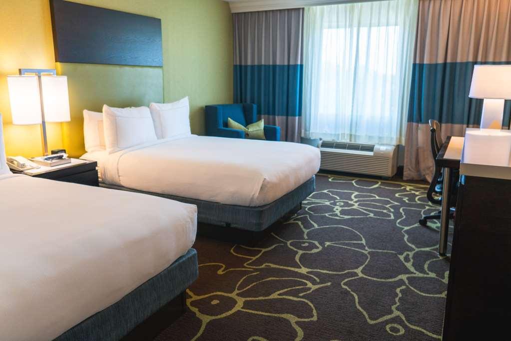 Hotel Doubletree By Hilton Charlotte Uptown Habitación foto