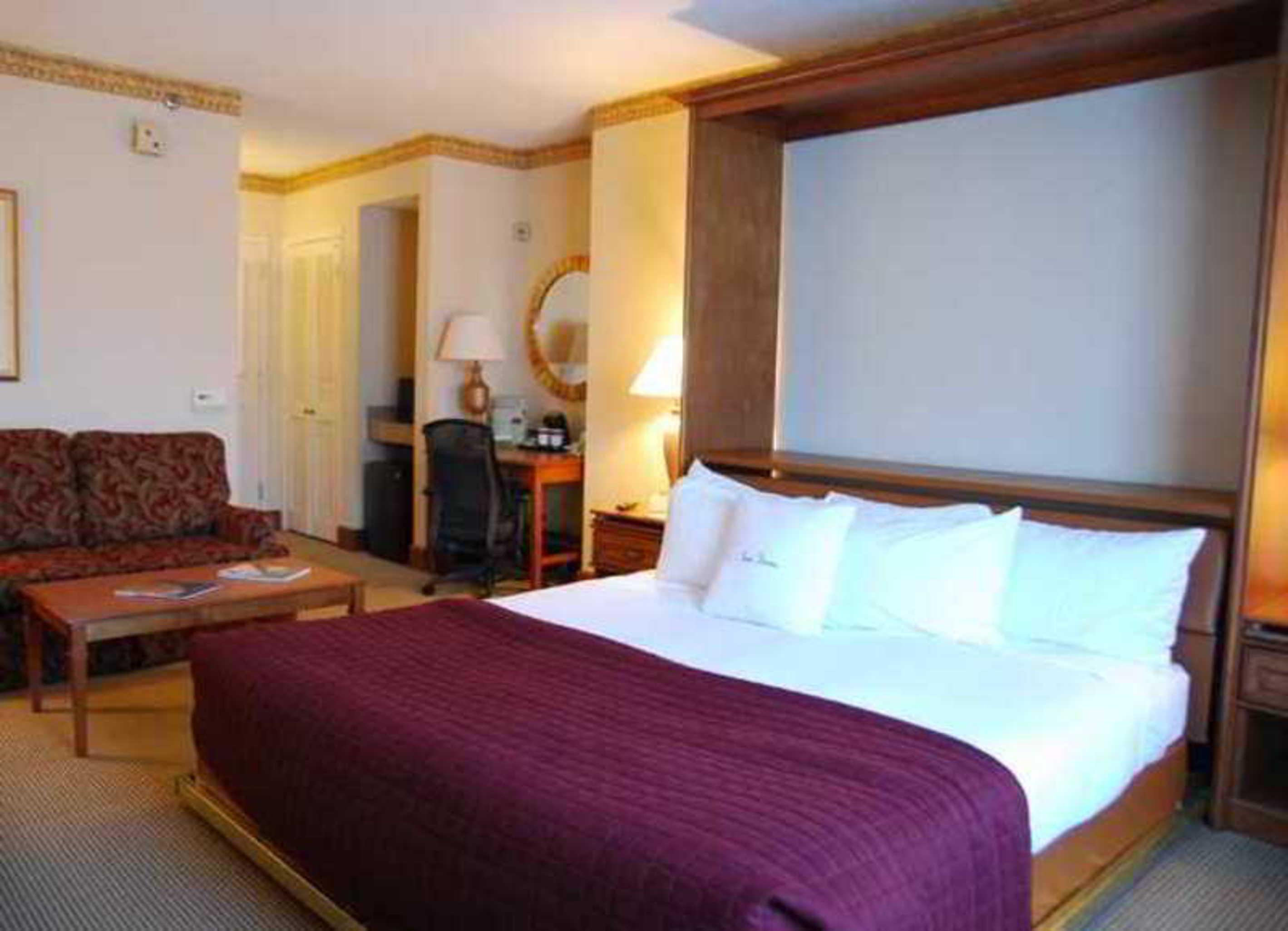 Hotel Doubletree By Hilton Charlotte Uptown Habitación foto