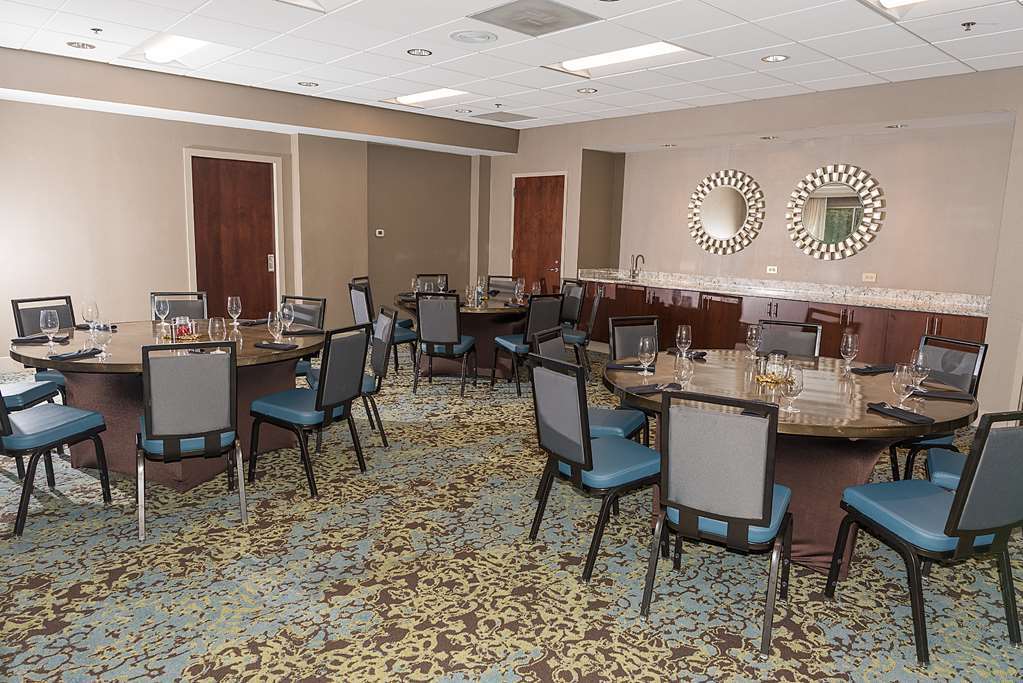 Hotel Doubletree By Hilton Charlotte Uptown Facilidades foto